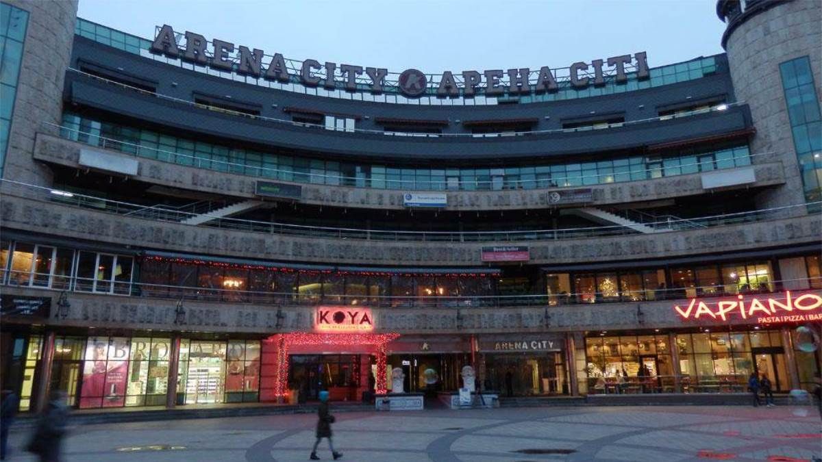 В центре Киева срочно эвакуируют людей из "Арена Сити": что произошло