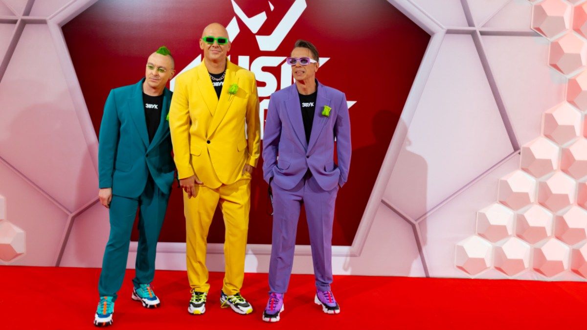 Лучшие образы M1 Music Awards 5: в каких нарядах звезды вышли на красную дорожку