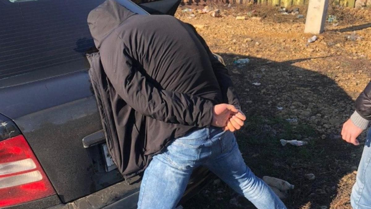 Под Киевом банда с ИГИЛовцем избила и ограбила супругов: мужчина умер