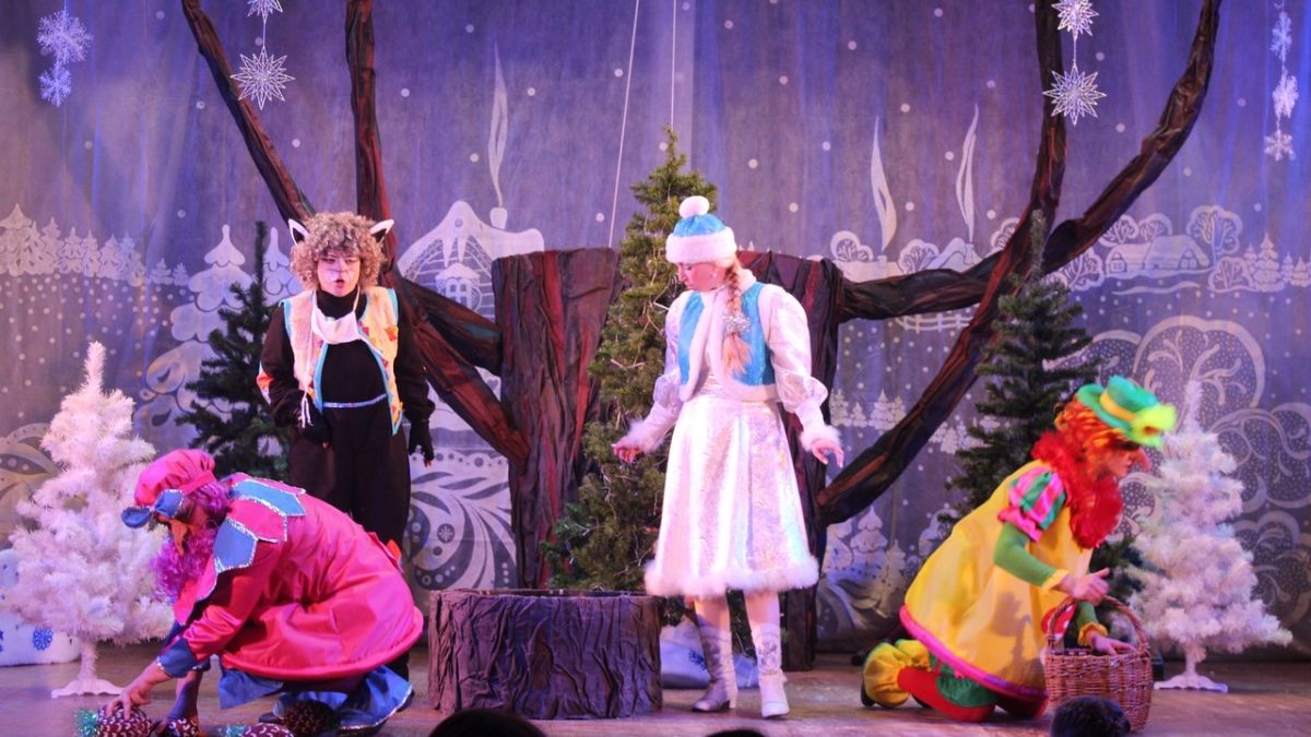 В Киеве театры покажут новогодние представления: полный список