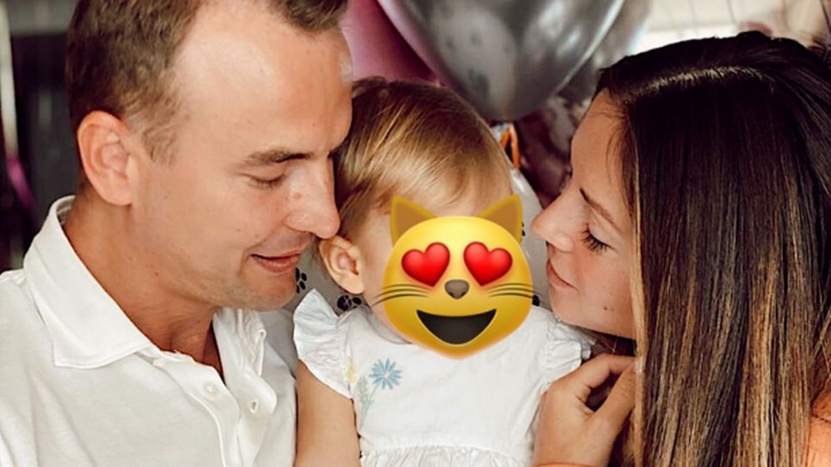 "Хорошо, что не Пумба": певица Нюша назвала дочь Симбой и вызвала бурю эмоций у поклонников