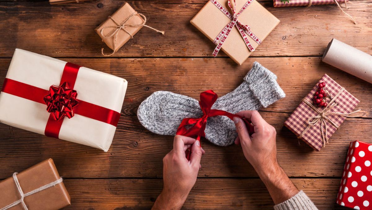 Ну и что, что нет снега: 10 подарков с новогодним настроением