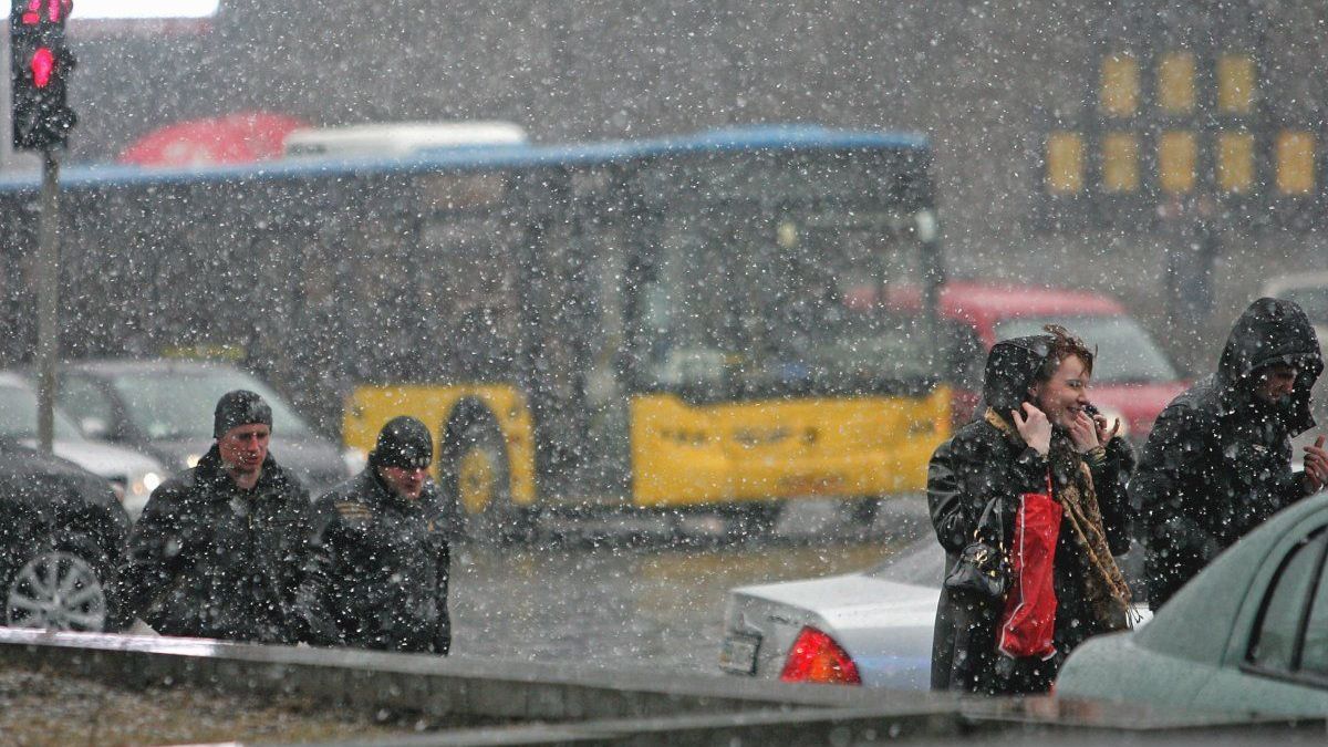 Погода на 27 декабря: в Киеве весь день будут идти дождь и мокрый снег