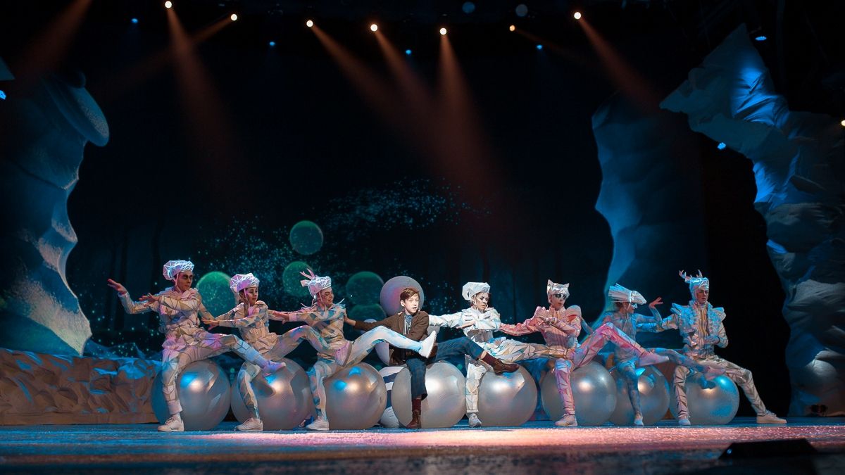 1,5 тонны снега, оживающие фигуры зверей и летающий Рассказчик: чем удивляют зрителей 5D шоу «Winterra»