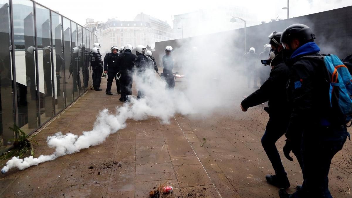 Массовые аресты в Бельгии, землетрясение в Албании и новая валюта в Африке: ТОП новостей дня