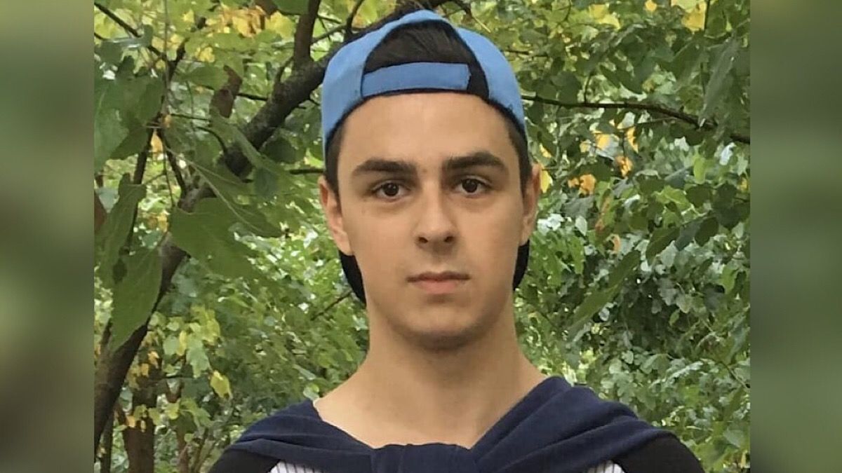 В Киеве пропал парень с татуировкой совы на руке