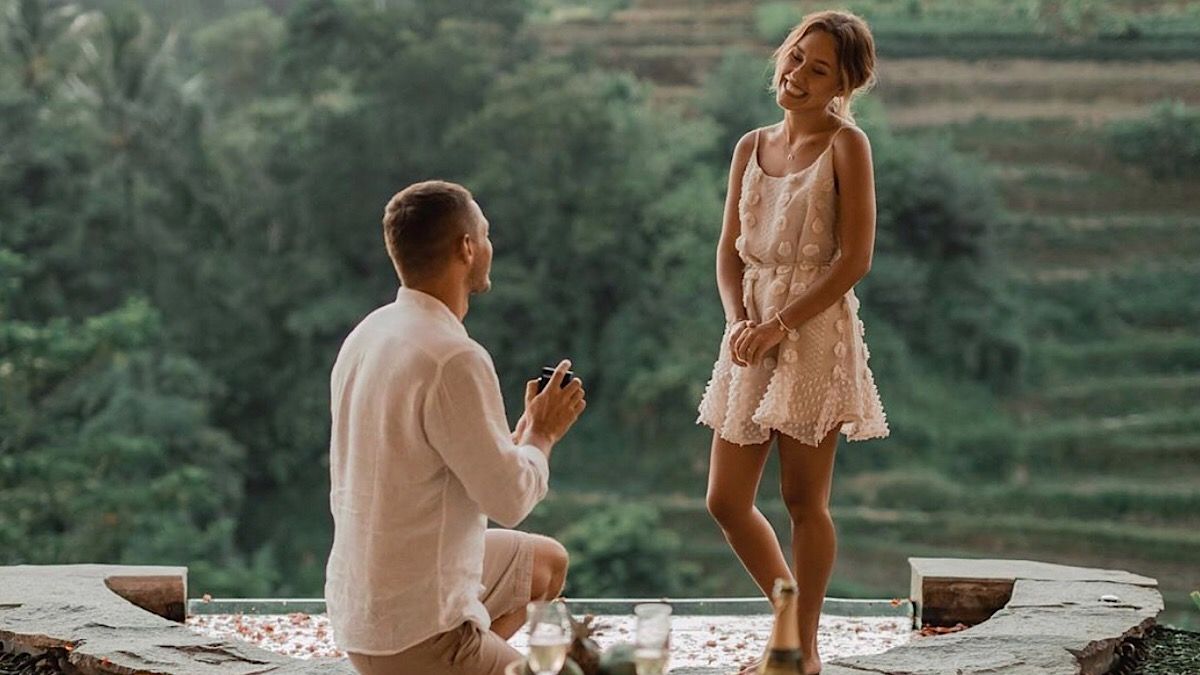 Никита Добрынин сделал предложение победительнице "Холостяка"