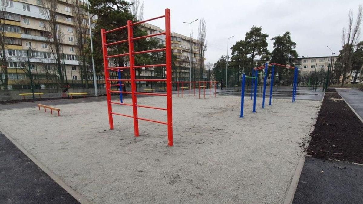 В Киеве на Воскресенке реконструируют стадион: что там будет