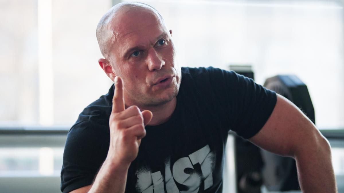 Нападение на нардепа Илью Киву в центре Киева: видео конфликта в ресторане "Мокко"