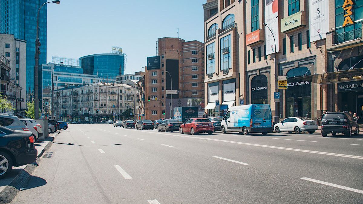 Было-стало: как выглядит центр Киева без рекламы