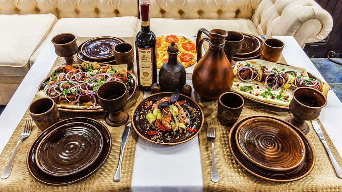 В Киеве открылся ресторан грузинской кухни «Хванчкара»: меню и цены заведения