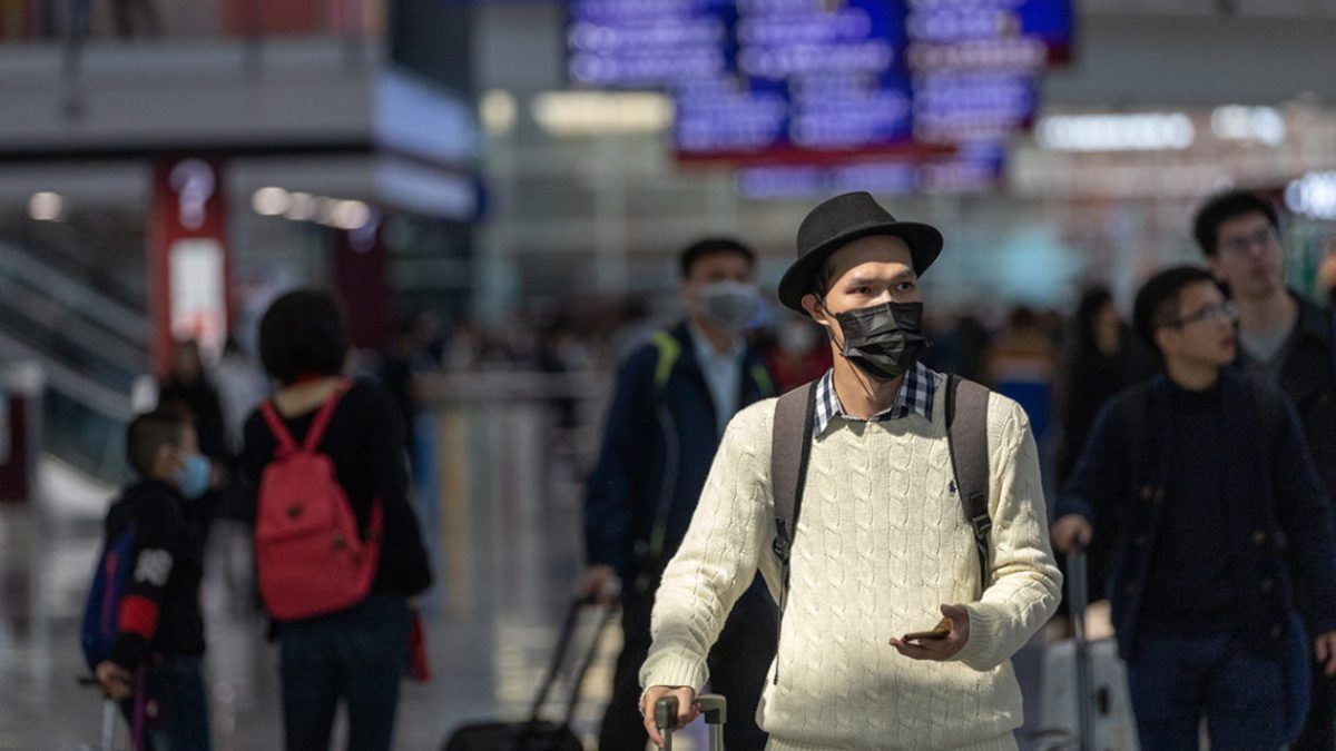 Эпидемия коронавируса: МОЗ отказалось эвакуировать украинцев с симптомами заболевания, остальных изолируют на 14 дней