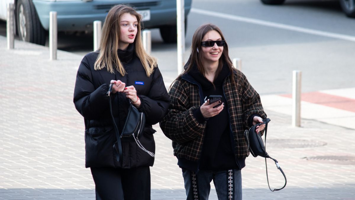 Столица в лицах: как жители Киева встретили солнечную субботу