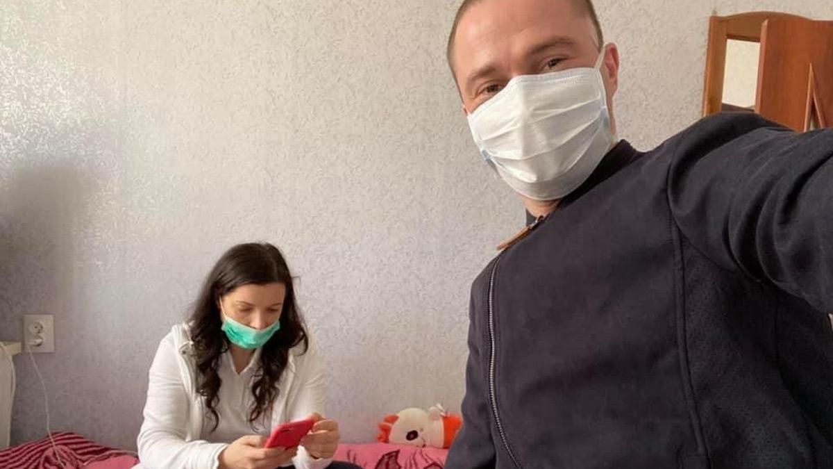 Зеленский подписал увольнение главы Тернопольской ОГА, журналистов ZIK отправят на карантин и грустный трек Alyona Alyona: ТОП новостей дня