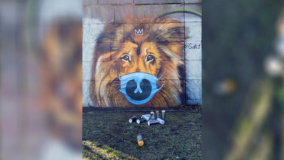 В Киеве появился мурал, посвященный коронавирусу