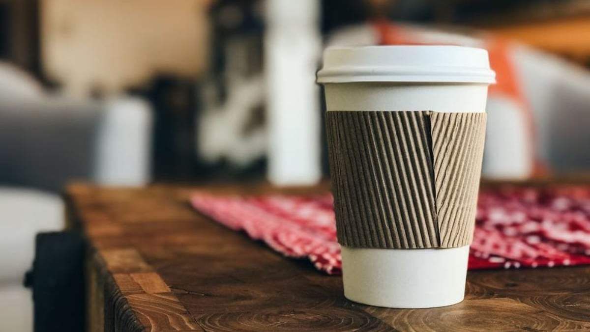 В Киеве запретили готовить шаурму и варить кофе с собой: новые меры карантина