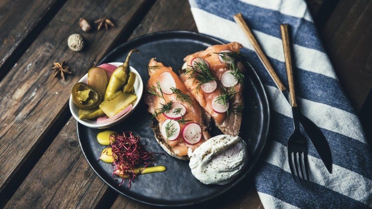 Известные рестораны Киева запустили обучающий онлайн-курс с рецептами от шефов, чтобы заработать денег для персонала