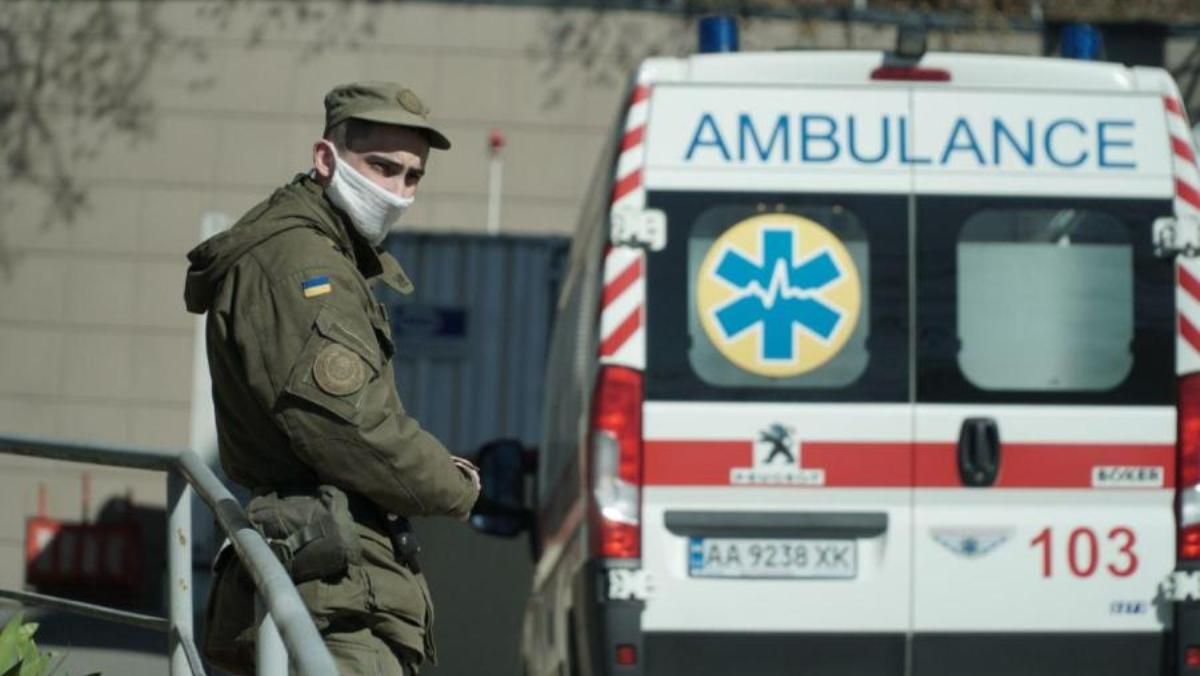 В Киеве за сутки 61 новый случай COVID-19, среди них дети и церковнослужители: сколько человек болеют коронавирусом 15 апреля