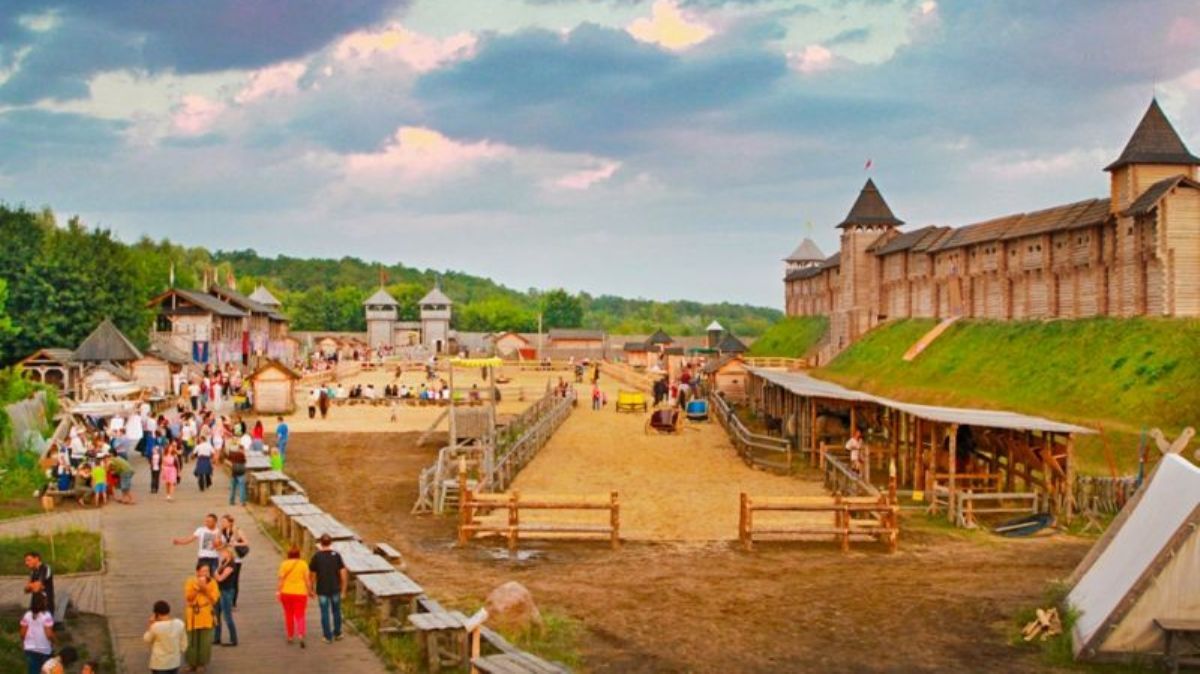 Почему нужно побывать в "Парке Киевская Русь": пять интересных фактов