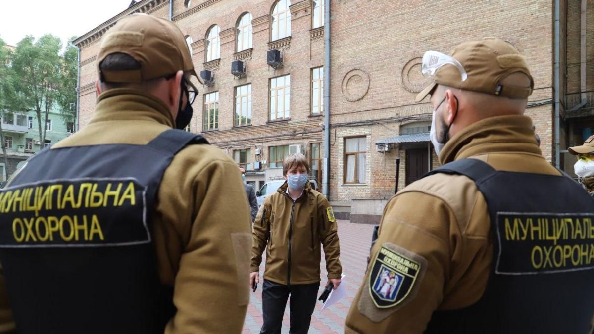 В Украине уже 24 823 случая коронавируса: сколько человек болеет в Киеве и области