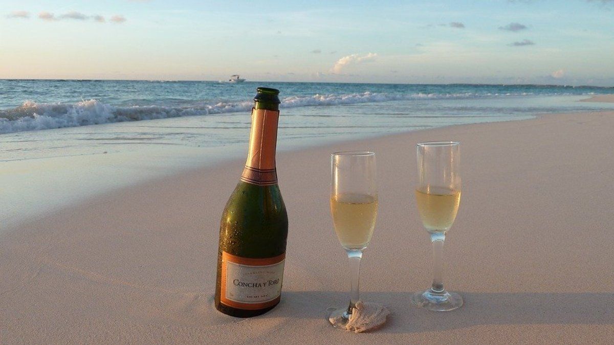 Куда сбежать из Киева на выходные: сколько стоит жилье у моря и в горах