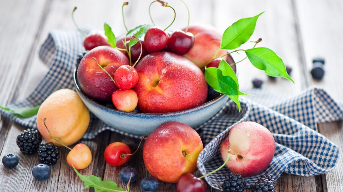 Где в Киеве купить сладкую черешню и сочный нектарин: адреса сезонных ярмарок