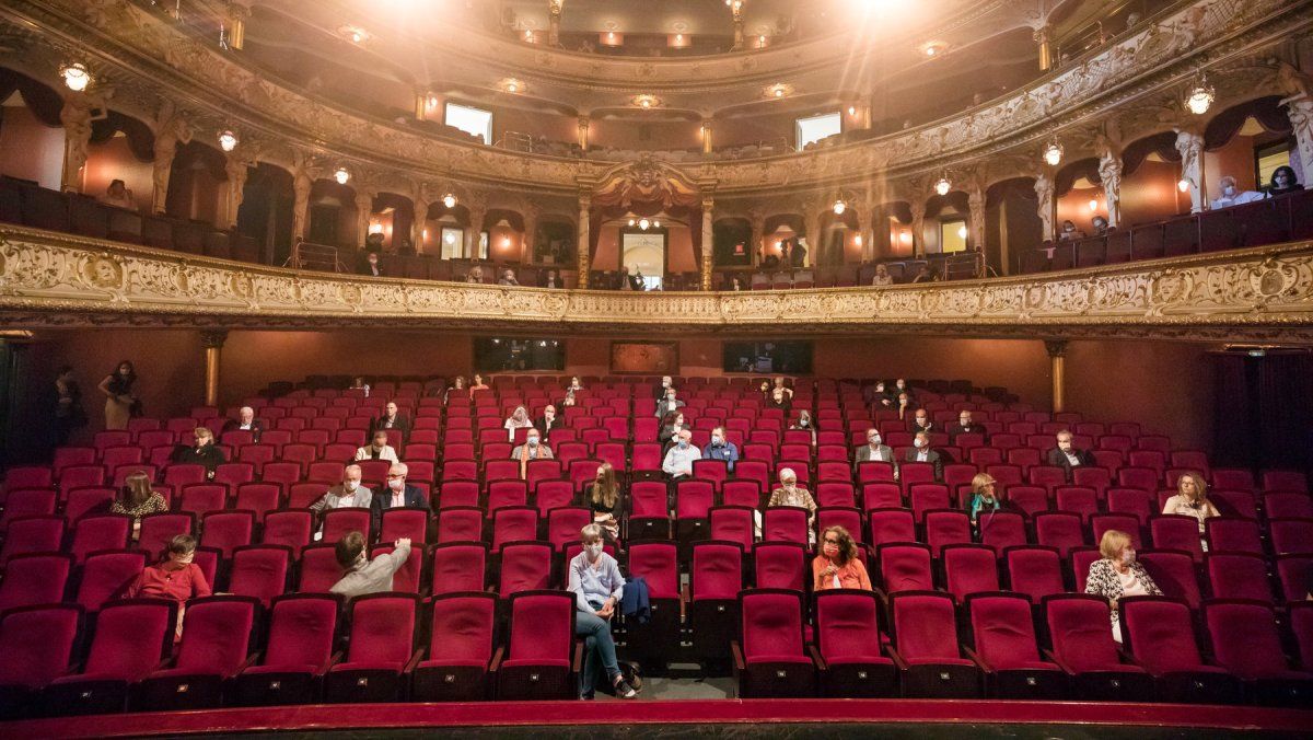 Как в Киеве будут проходить концерты, жить в гостиницах и работать бассейны: официальные требования власти