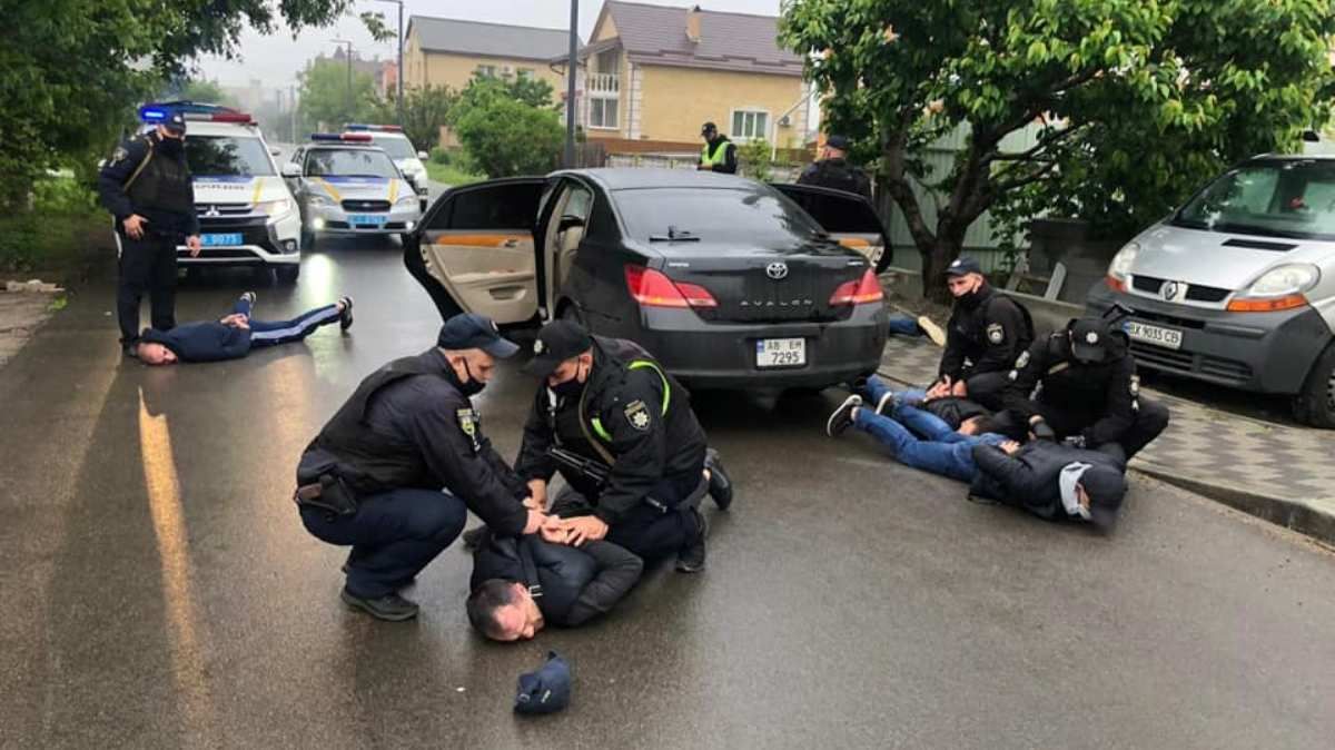 Стрельба в Броварах: суд оставил под стражей одного из подозреваемых