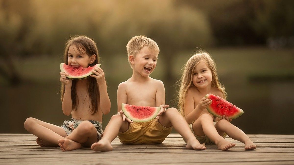 Где в Киеве купить сладкий арбуз и спелый виноград