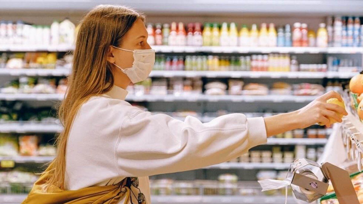 В Украине второй день заболеваемость выше 800 случаев