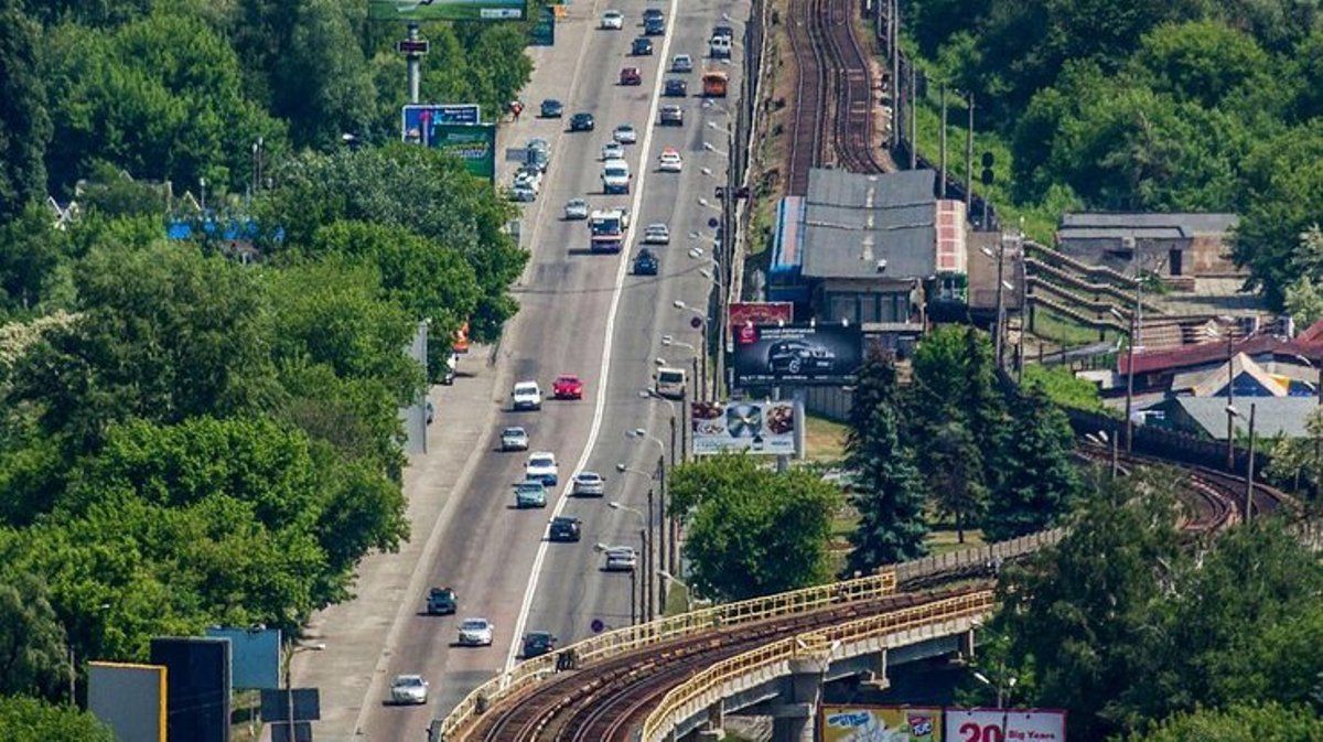 В Киеве на два дня ограничат проезд по Броварскому проспекту
