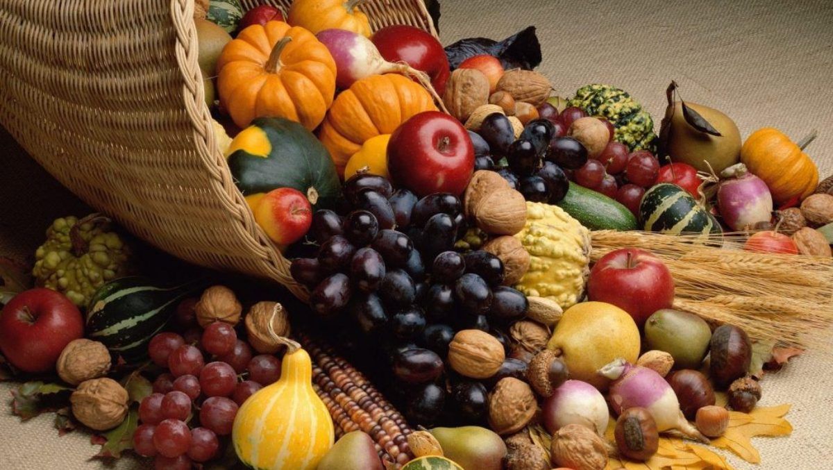 Где в Киеве купить свежие грибы и спелый виноград: адреса