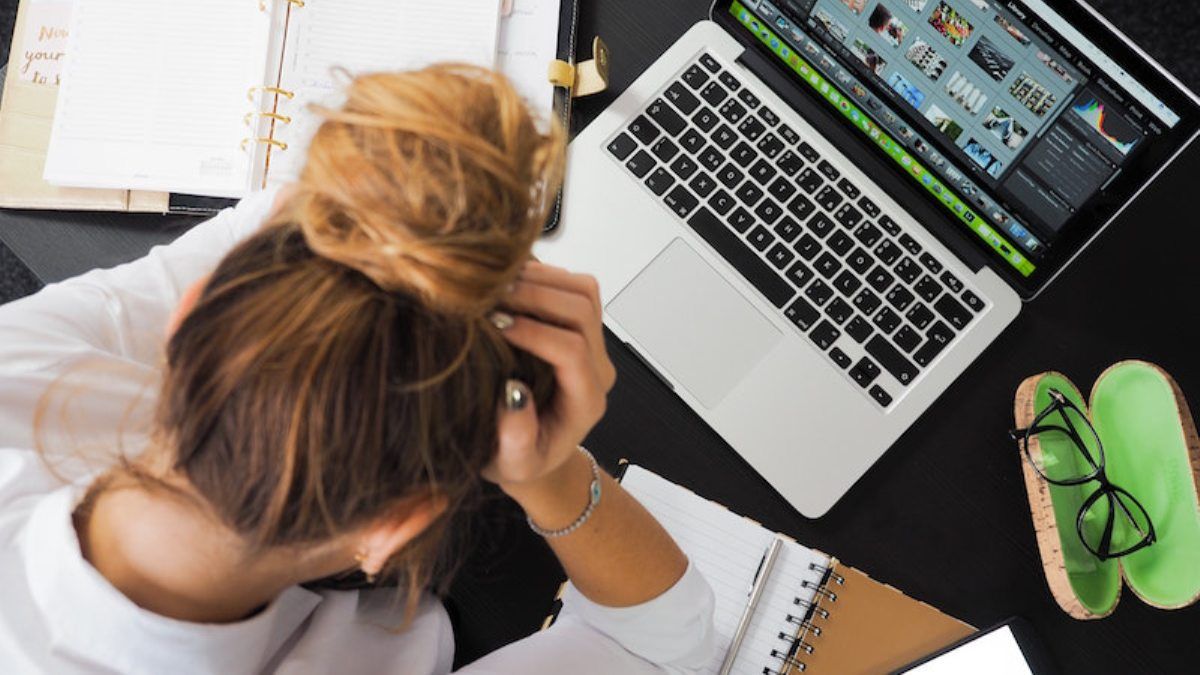 Чем опасные магнитные бури и как пережить метеоудар