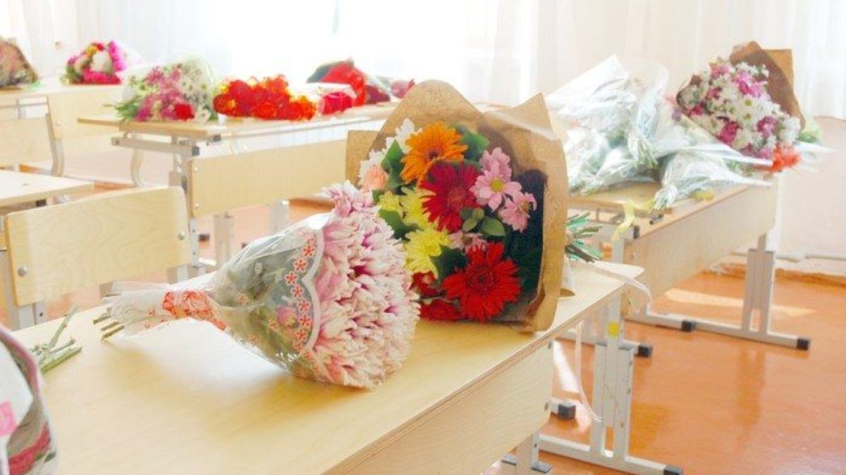 День учителя 2020: душевные поздравления с праздником в прозе и стихах