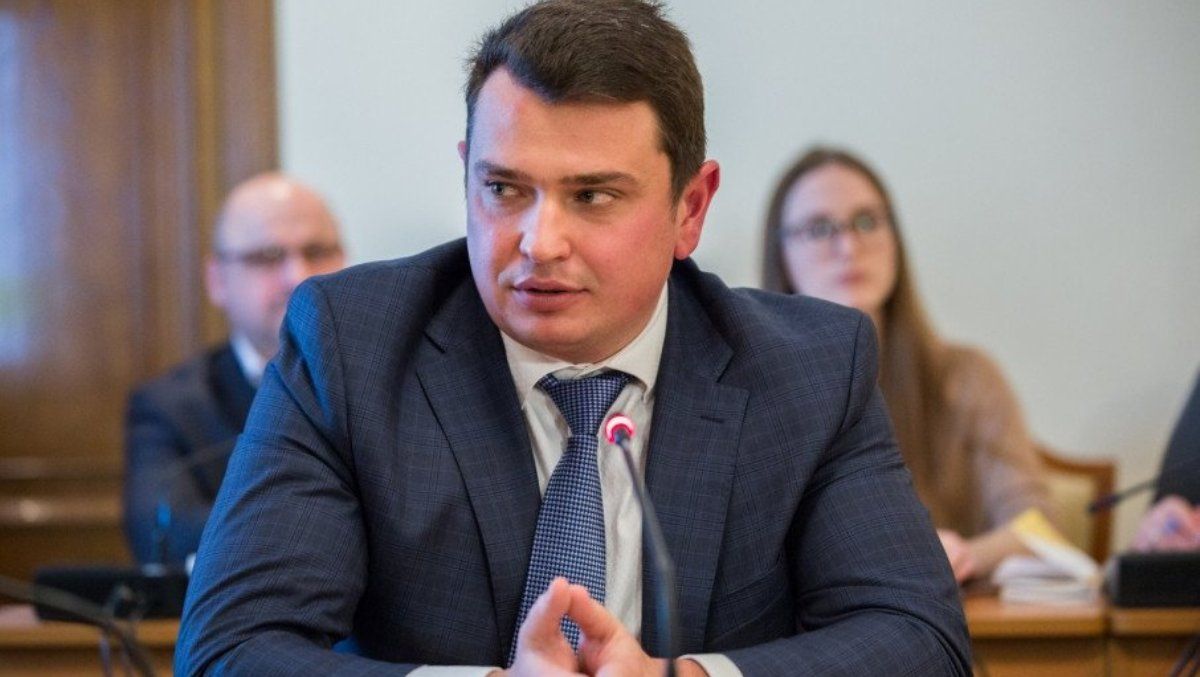 У Сытника завелась собственная «ботоферма»?