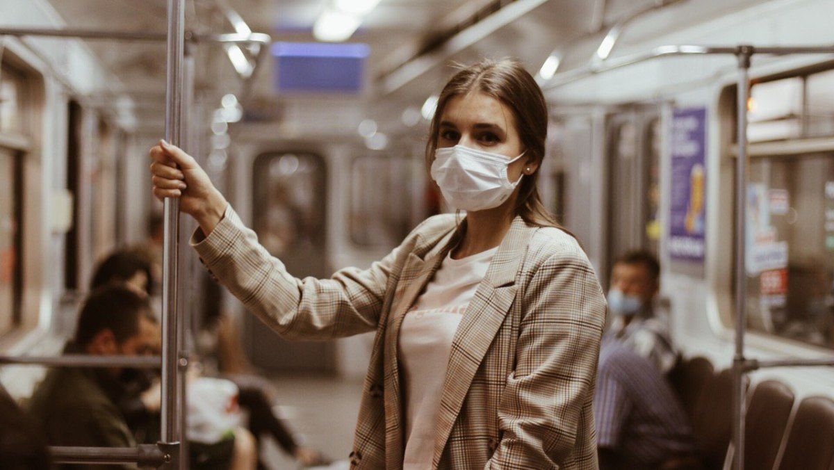 В Киеве за сутки снова почти полтысячи случаев коронавируса: больше всего в Деснянском районе