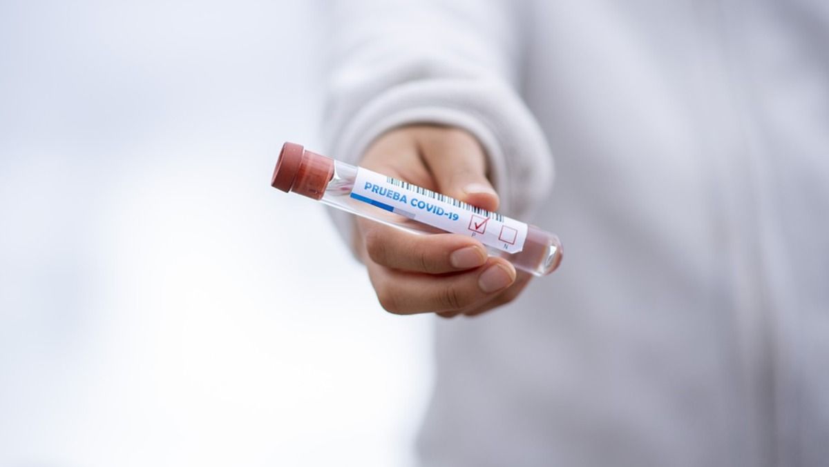 В Украине за сутки снова более 5 000 случаев коронавируса: статистика по регионам