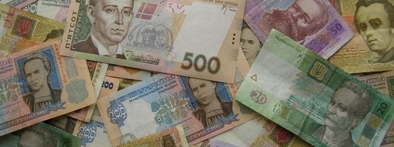 Повышение абонентской платы и пересчет пенсий военным: что ждет жителей Украины в феврале