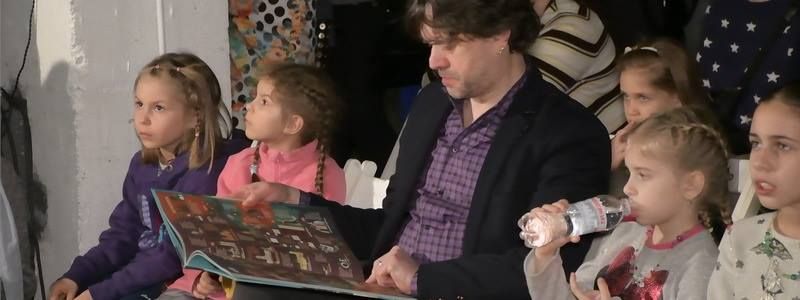 В Киеве Ступка, Комаров и Харчишин ознакомились с историей Украины, которую не расскажут в школе