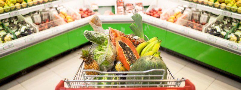Как изменились цены на продукты в супермаркетах Киева: где покупать дешевле