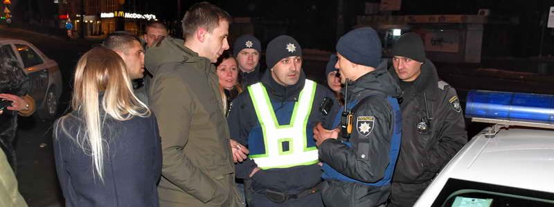 В Киеве празднование дня рождения закончилось массовой дракой возле ресторана Tayger Pizza
