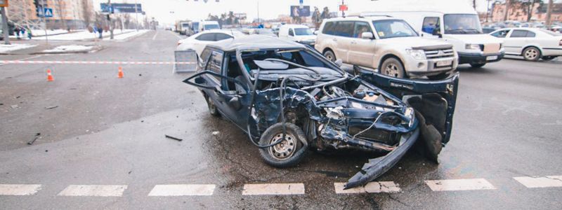 ДТП на левом берегу Киева: умер водитель Skoda Felicia
