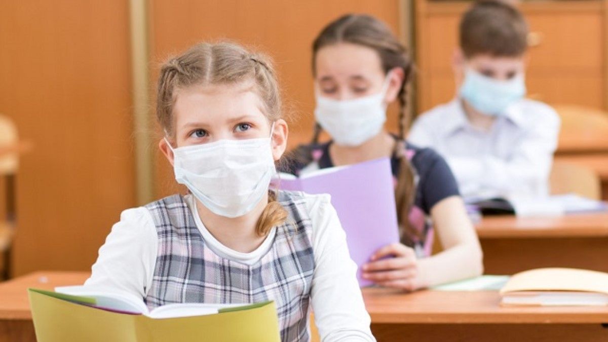В Киеве школы после каникул вернутся к очному обучению