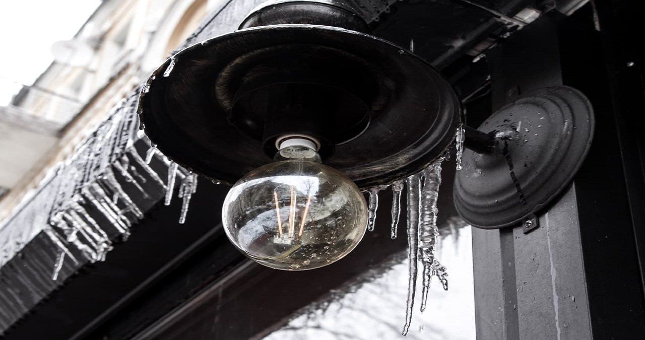 В Киеве владельцев зданий будут штрафовать за неубранные сосульки