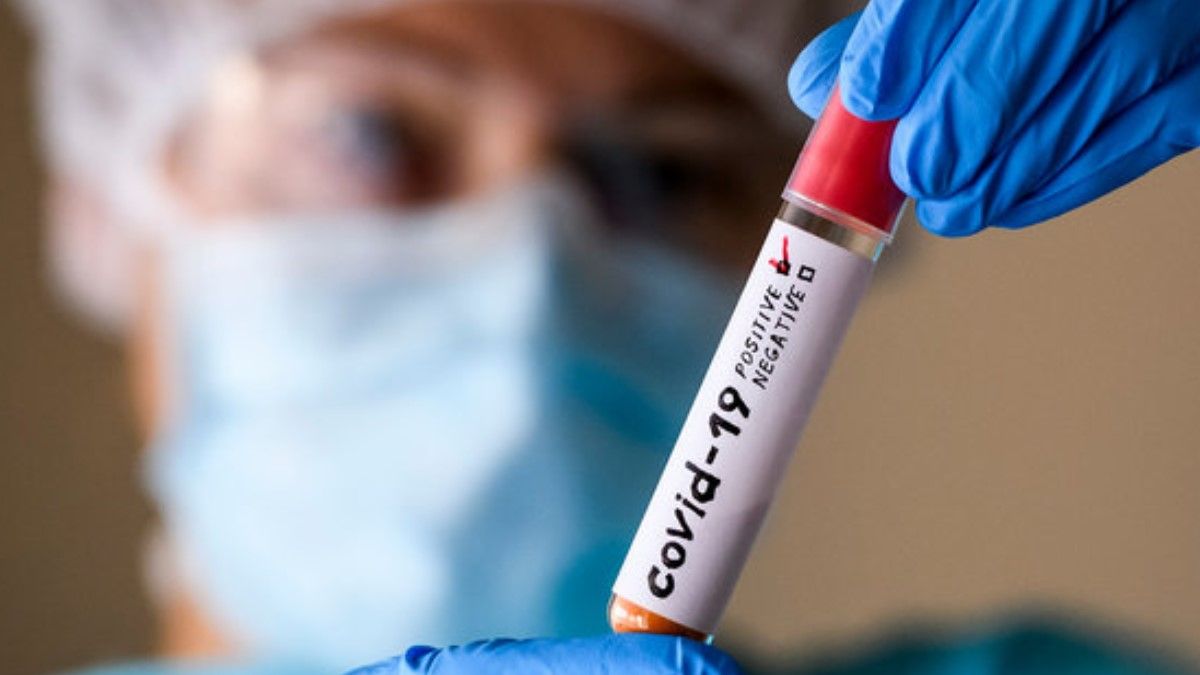 В Украине за сутки выявили около пяти тысяч случаев COVID-19: где заболевших больше всего