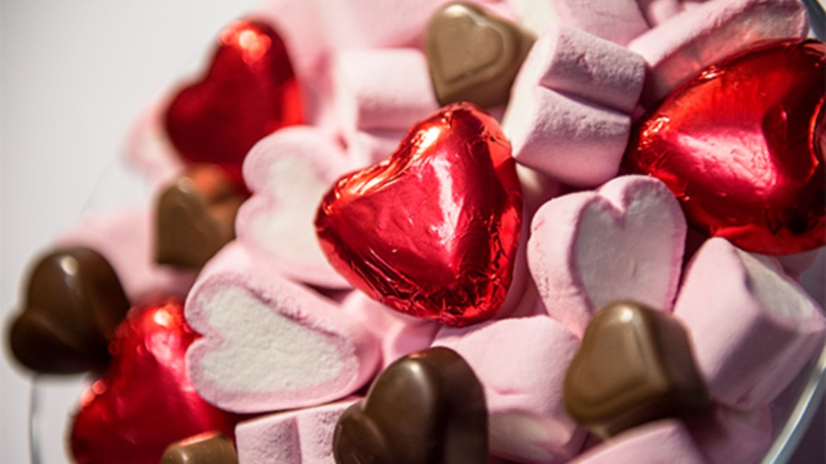 Поздравления с Днем святого Валентина для коллег: душевные и веселые СМС в стихах и прозе