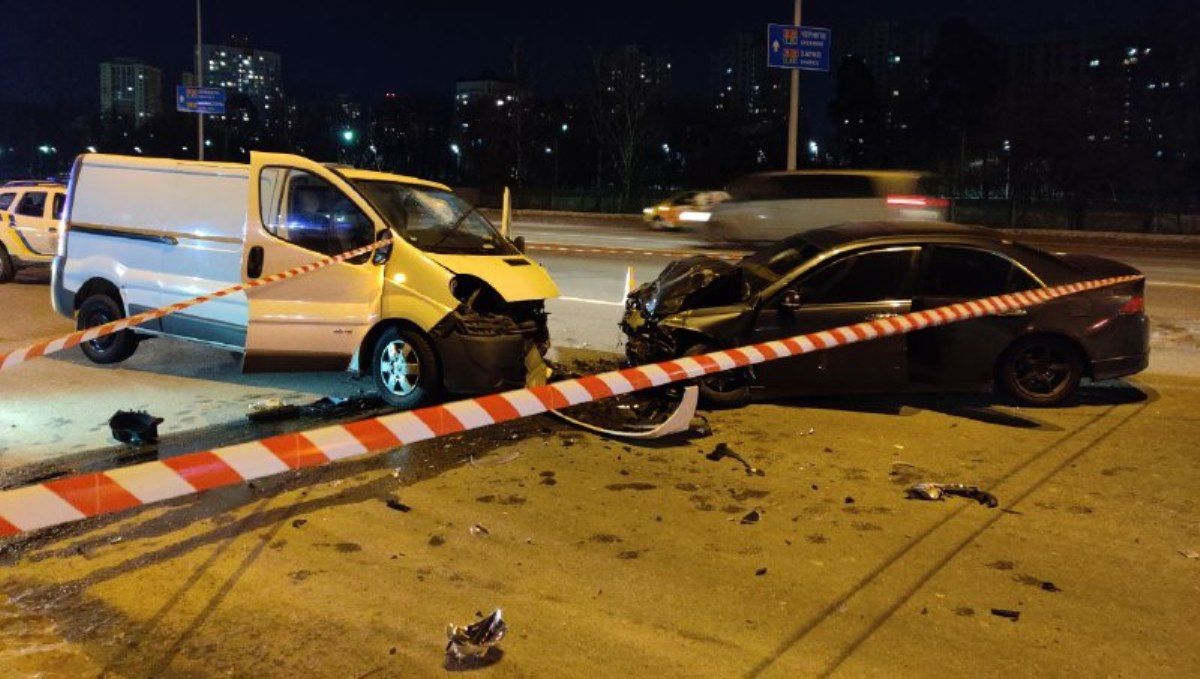 В Киеве на Броварском проспекте произошло смертельное ДТП: детали