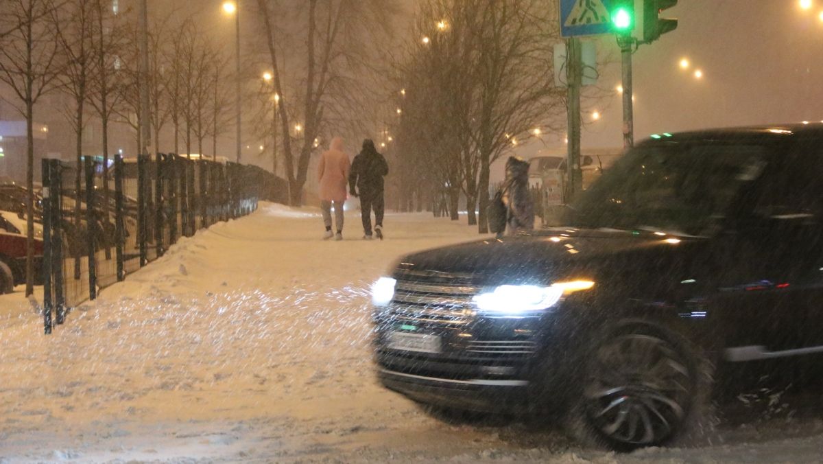 В Киеве объявили желтый уровень опасности: как выжить и не травмироваться