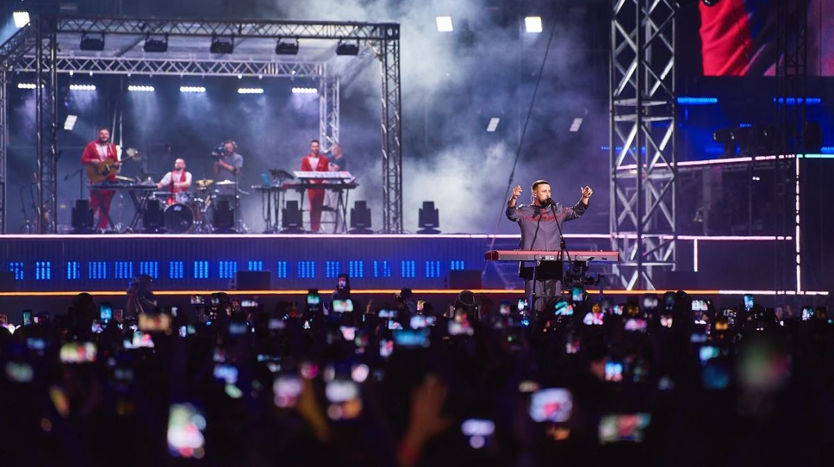 Фееричный старт сезона: главный ритмолов MONATIK откроет новый сезон в Osocor Residence