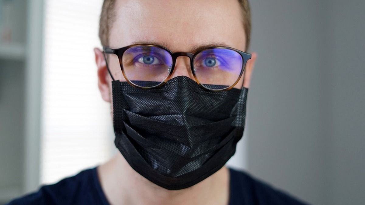 В Украине за сутки почти 12 тысяч новых случаев COVID-19: Киев лидирует